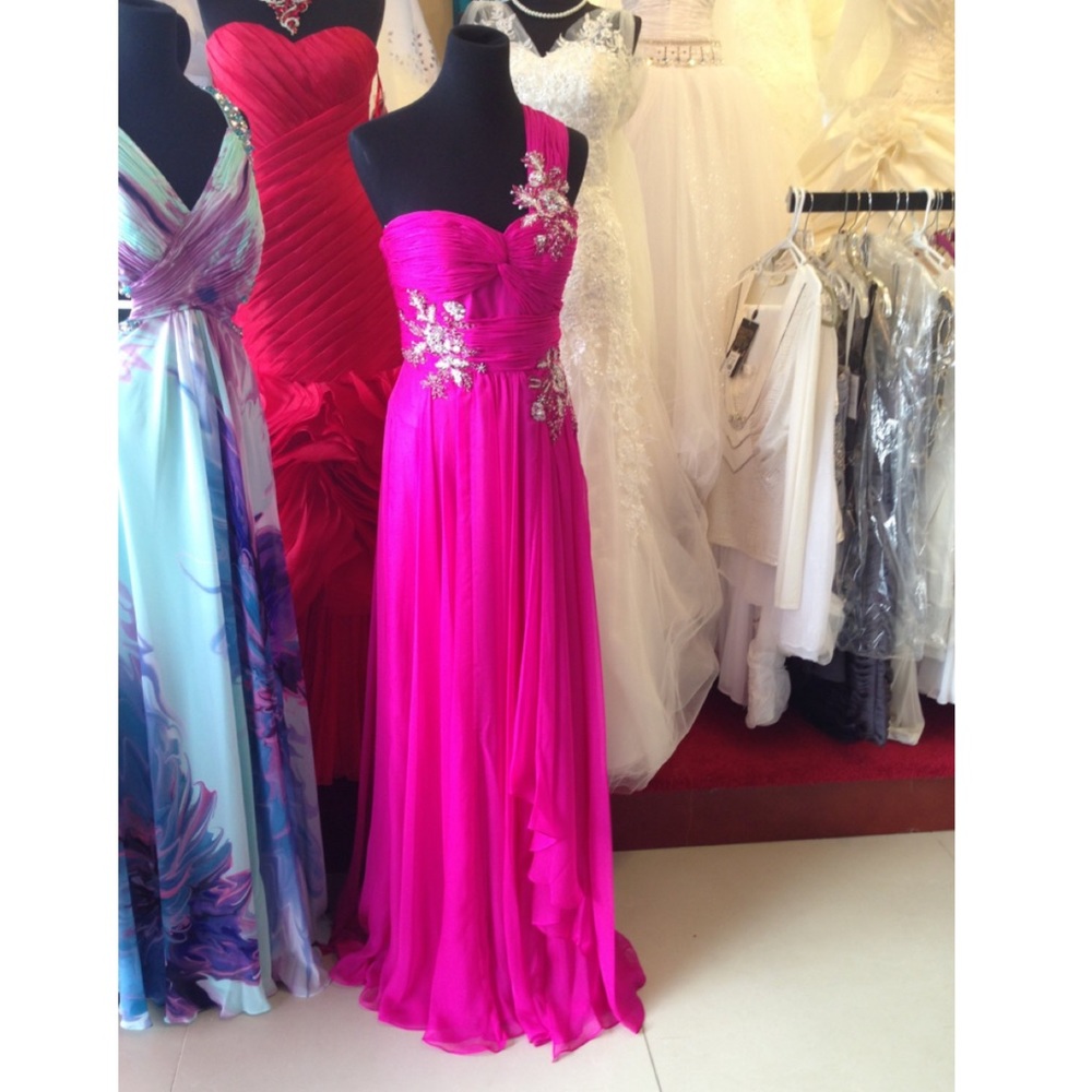 Classic Fuchsia Prom Dress. Size 8.